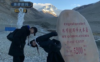 和男朋友跟团去西藏旅游一个人多少钱？情侣去西藏跟团玩一趟人均费用一般多少？